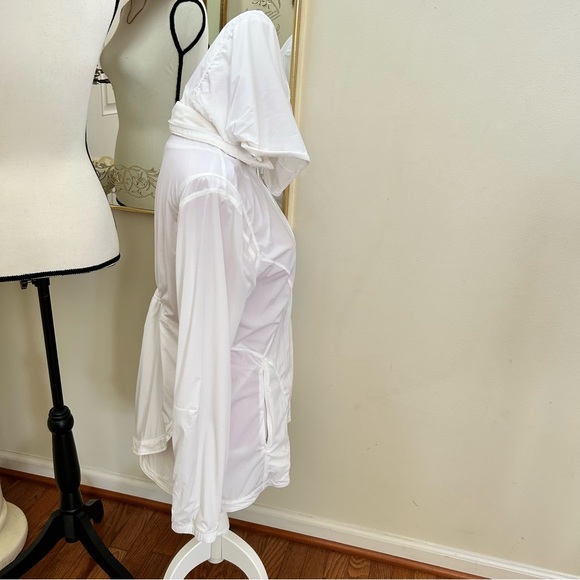 Lululemon 12 maybe Kicking Asphalt Jacket White Full Zip Thumbholes Hood - Picture 2 of 9